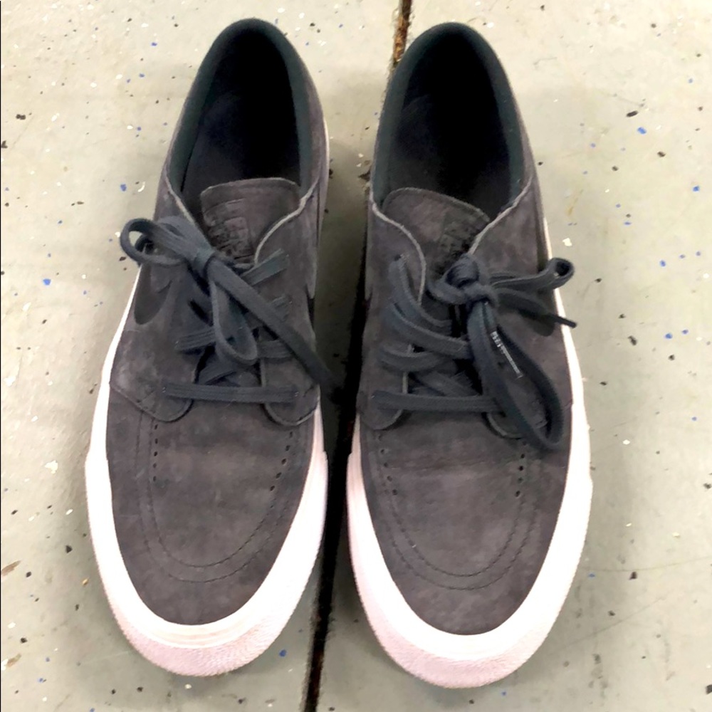 Nike Janowski's - Men's size 9